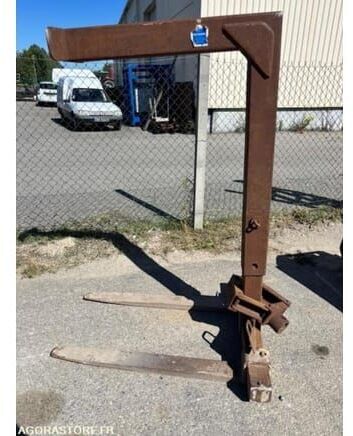 FOURCHE POUR GRUE - Вилы: фото 1 FOURCHE POUR GRUE - Вилы: фото 1