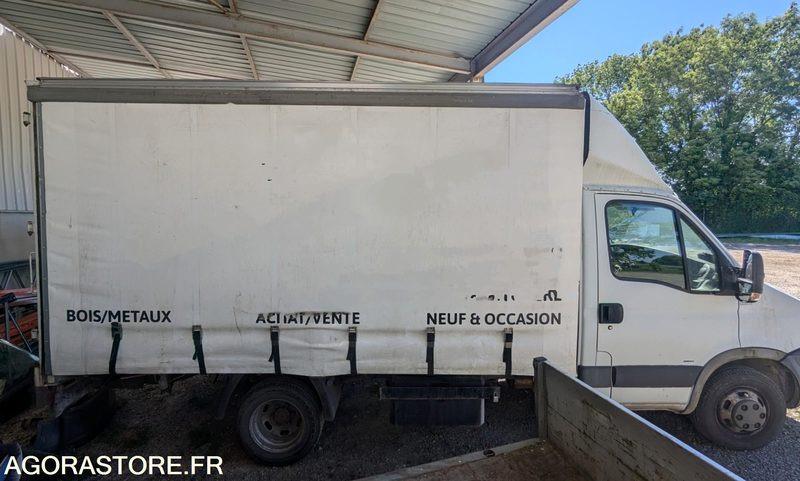 FOURGON IVECO 35C18 - 2008 - 182 000 KM - Цельнометаллический фургон: фото 3 FOURGON IVECO 35C18 - 2008 - 182 000 KM - Цельнометаллический фургон: фото 3