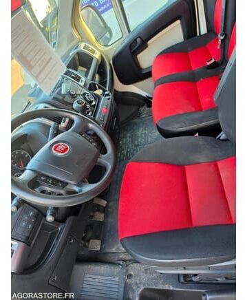 Fiat DUCATO - Грузовик с закрытым кузовом: фото 3 Fiat DUCATO - Грузовик с закрытым кузовом: фото 3