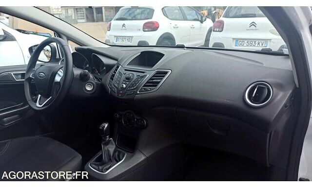 Ford FIESTA - Хэтчбек: фото 2 Ford FIESTA - Хэтчбек: фото 2