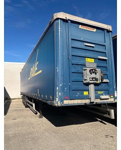Fruehauf FST4FC - Тентованный полуприцеп: фото 1 Fruehauf FST4FC - Тентованный полуприцеп: фото 1