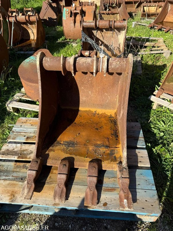 Godet 700mm Morin 3 - Ковш для Строительной техники: фото 1 Godet 700mm Morin 3 - Ковш для Строительной техники: фото 1