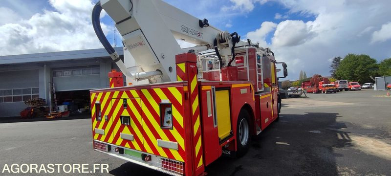 BEA EGI 280 TBI / IVECO 180 E 30 - Грузовик: фото 3 BEA EGI 280 TBI / IVECO 180 E 30 - Грузовик: фото 3