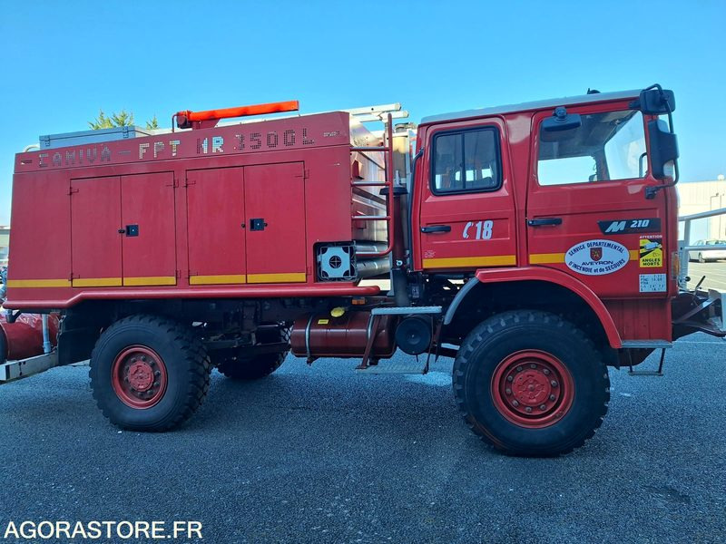 CAMION INCENDIE RVI / CAMIVA 4X4 DOUBLE CABINE - Грузовик: фото 3 CAMION INCENDIE RVI / CAMIVA 4X4 DOUBLE CABINE - Грузовик: фото 3