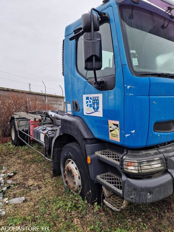 Camion RENAULT PL - Грузовик: фото 1 Camion RENAULT PL - Грузовик: фото 1