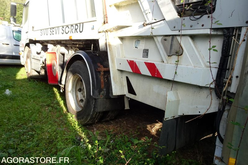 Грузовик Mercedes Atego 1524: фото 15