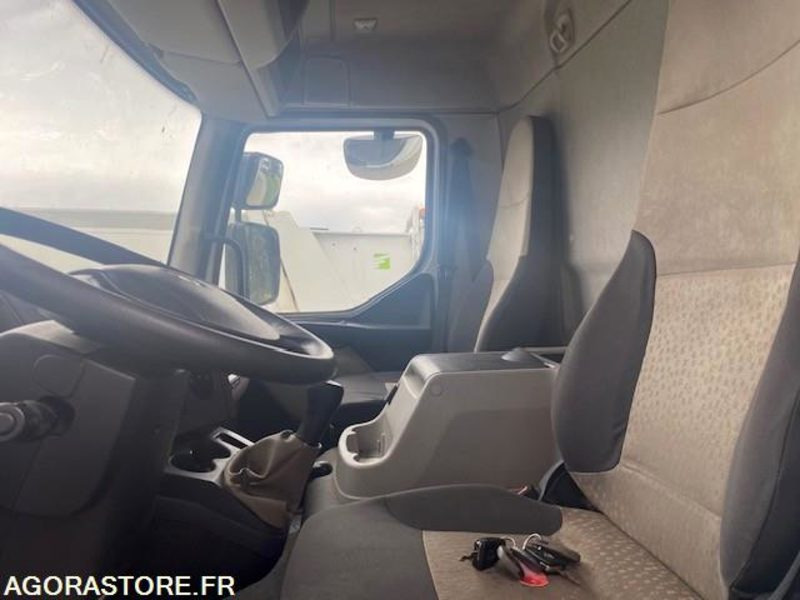 RENAULT MIDLUM 180 DXIFOURGON HAYON 260000 KM - Грузовик: фото 5 RENAULT MIDLUM 180 DXIFOURGON HAYON 260000 KM - Грузовик: фото 5