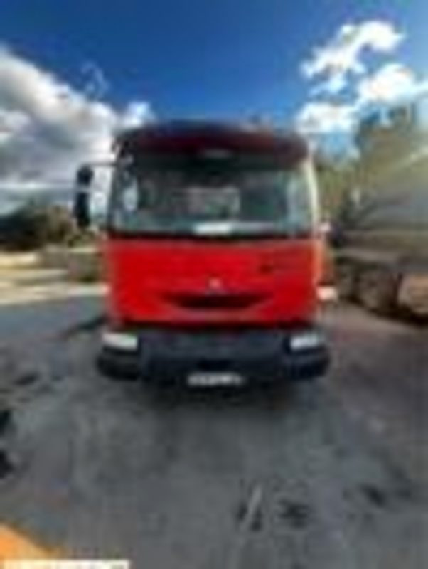 Renault Midlum + Epandeuse Secmair - 2008 - 220267kms (P2002828) - Грузовик: фото 1 Renault Midlum + Epandeuse Secmair - 2008 - 220267kms (P2002828) - Грузовик: фото 1