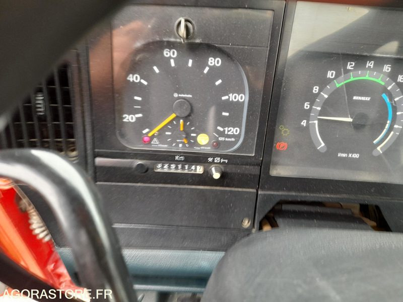 Renault PREMIUM 260 SP (MECA 556) - Грузовик: фото 4 Renault PREMIUM 260 SP (MECA 556) - Грузовик: фото 4