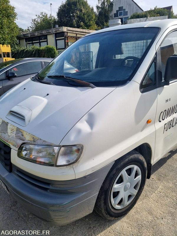 HYUNDAI H200 - Малотоннажный бортовой грузовик, Коммунальная/ Специальная техника: фото 3 HYUNDAI H200 - Малотоннажный бортовой грузовик, Коммунальная/ Специальная техника: фото 3