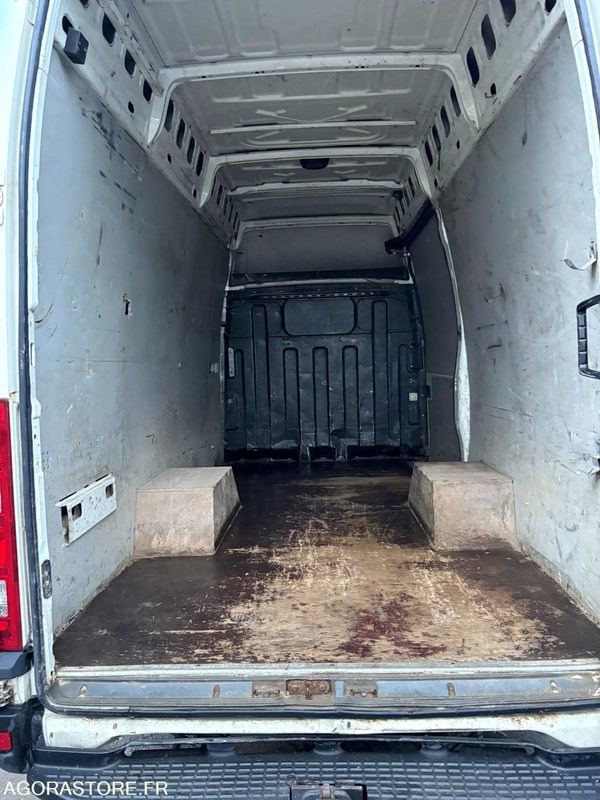 IVECO 180cv de 2011 - 195600KM - Цельнометаллический фургон: фото 5 IVECO 180cv de 2011 - 195600KM - Цельнометаллический фургон: фото 5