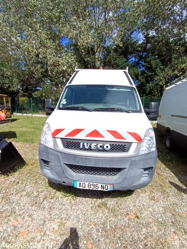 IVECO 35C13 - Цельнометаллический фургон: фото 2 IVECO 35C13 - Цельнометаллический фургон: фото 2