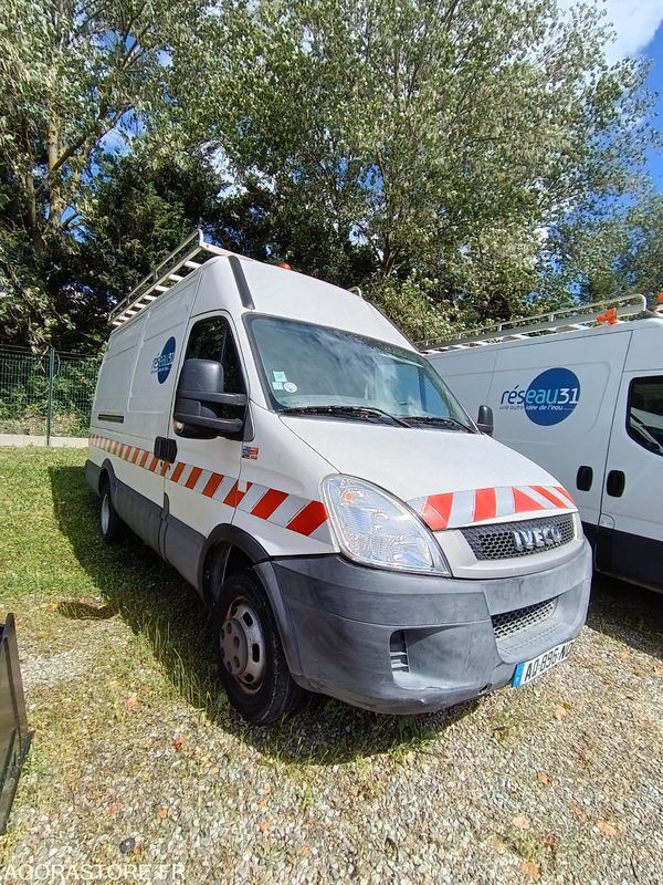 IVECO 35C13 - Цельнометаллический фургон: фото 3 IVECO 35C13 - Цельнометаллический фургон: фото 3
