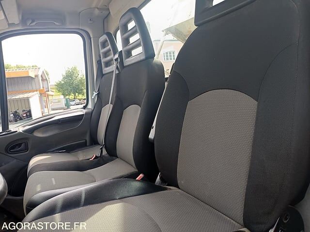 IVECO 35C13 - Самосвал: фото 4 IVECO 35C13 - Самосвал: фото 4