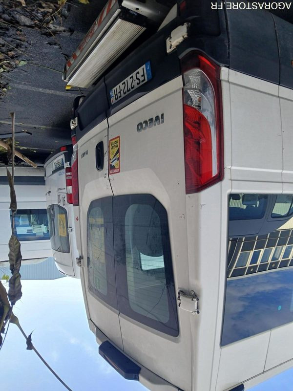 IVECO BUS DAILY N°202041 - Микроавтобус, Пассажирский фургон: фото 4 IVECO BUS DAILY N°202041 - Микроавтобус, Пассажирский фургон: фото 4