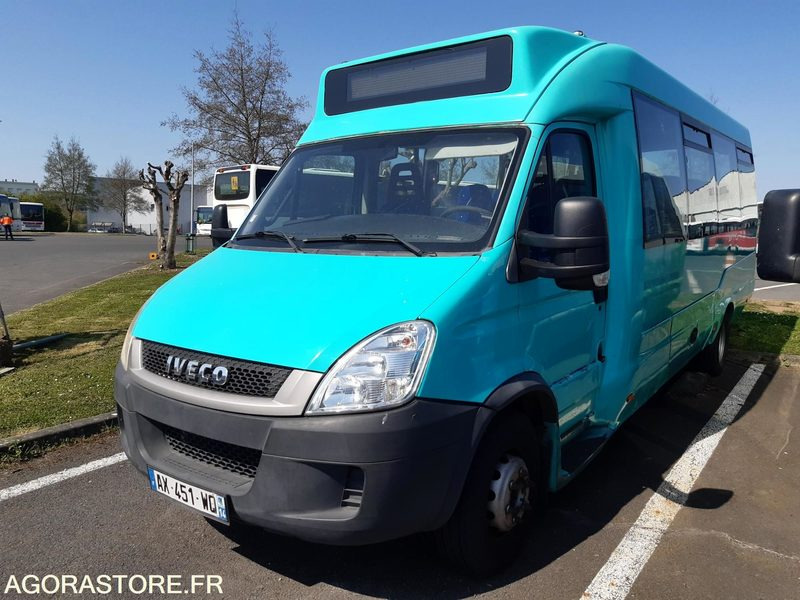 IVECO DAILY N°102036 - Микроавтобус, Пассажирский фургон: фото 1 IVECO DAILY N°102036 - Микроавтобус, Пассажирский фургон: фото 1