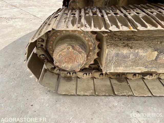 JCB JS210L - Гусеничный экскаватор: фото 2 JCB JS210L - Гусеничный экскаватор: фото 2