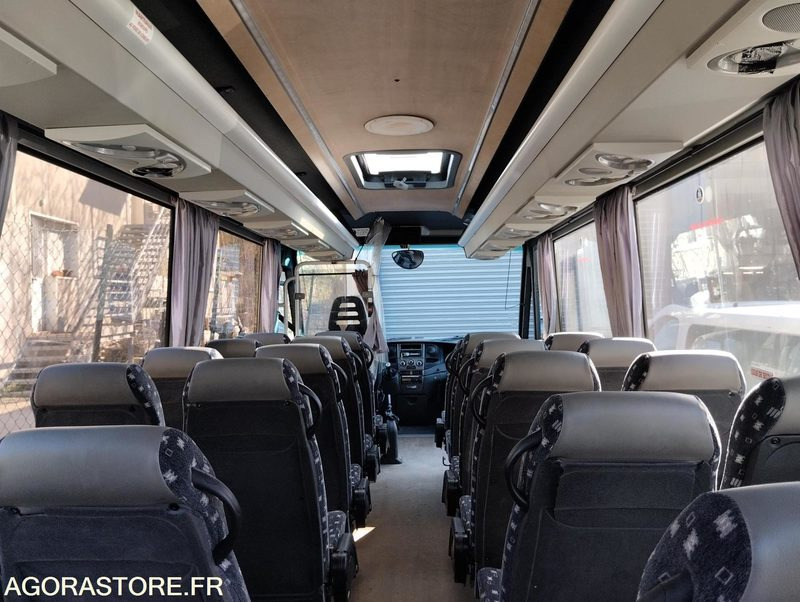 KAPENA THESIS N°142061 - Микроавтобус, Пассажирский фургон: фото 5 KAPENA THESIS N°142061 - Микроавтобус, Пассажирский фургон: фото 5