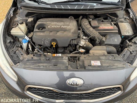 Хэтчбек KIA CEE-D: фото 23