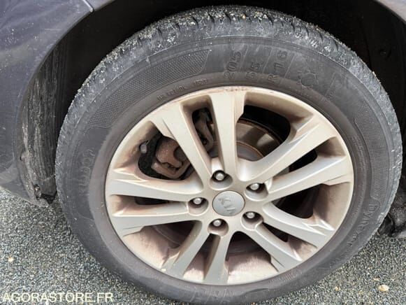 Хэтчбек KIA CEE-D: фото 16