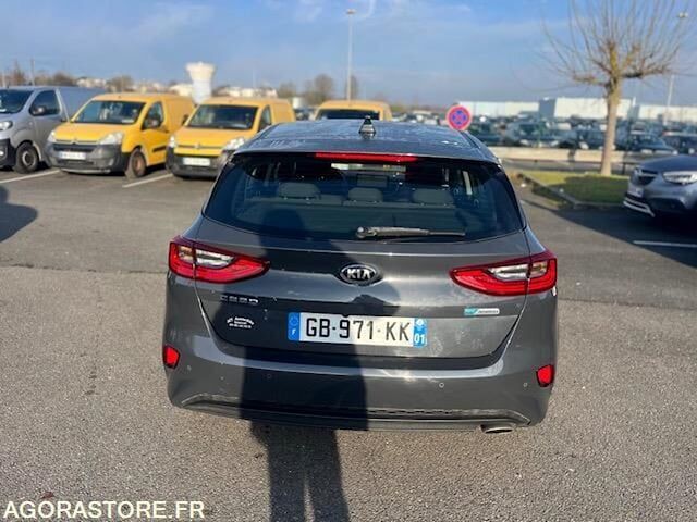 KIA CEED - Хэтчбек: фото 4 KIA CEED - Хэтчбек: фото 4