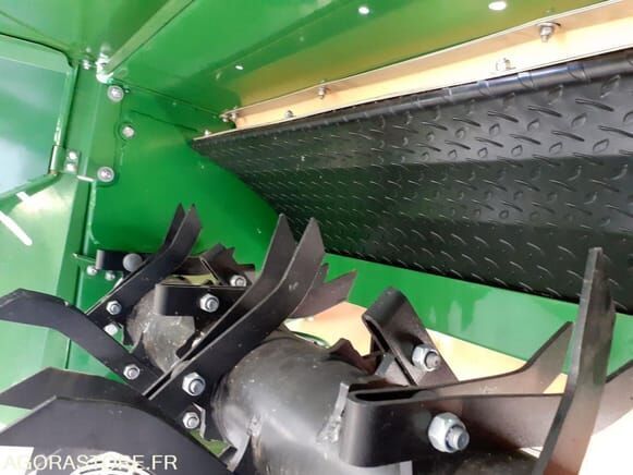 Krone EASY CUT R 320 CV - Косилка: фото 5 Krone EASY CUT R 320 CV - Косилка: фото 5
