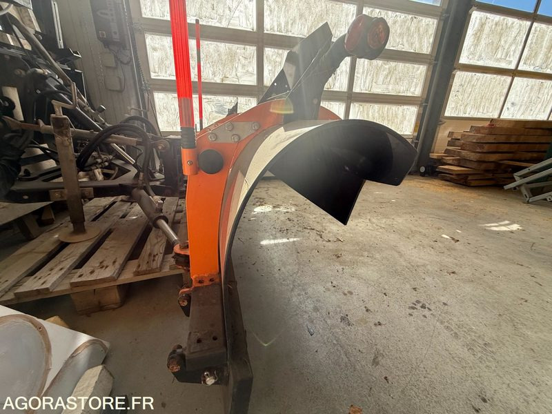 LAME A NEIGE AVEC FIXATION - Отвал для снега: фото 3 LAME A NEIGE AVEC FIXATION - Отвал для снега: фото 3