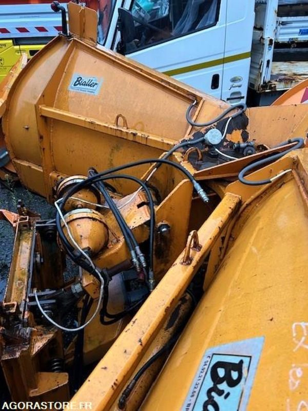LAME A NEIGE ETRAVE TRANSFORMABLE BIALLER TYPE H4 - 2000 - Отвал для снега: фото 4 LAME A NEIGE ETRAVE TRANSFORMABLE BIALLER TYPE H4 - 2000 - Отвал для снега: фото 4