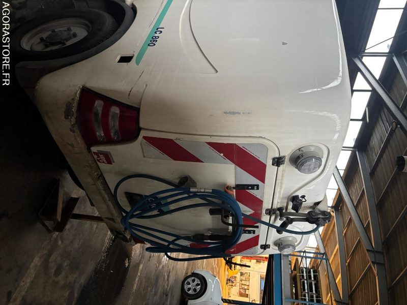 LAVEUSE CMAR LC 860 - Подметально-уборочная машина: фото 4 LAVEUSE CMAR LC 860 - Подметально-уборочная машина: фото 4
