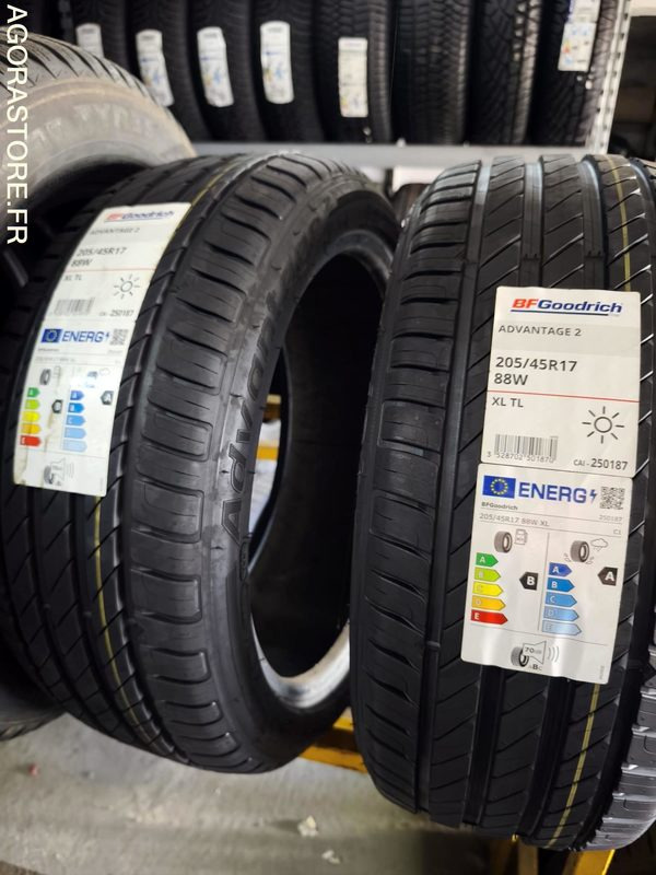 LOT DE PNEUS - Инструмент/ Оборудование: фото 3 LOT DE PNEUS - Инструмент/ Оборудование: фото 3