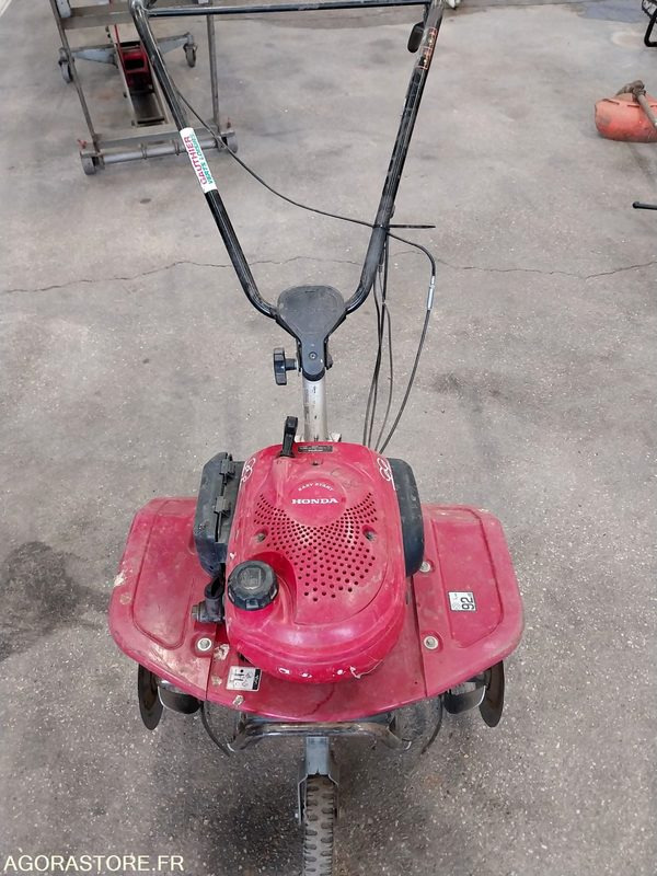 LOT de 2 Motoculteurs / 1 STIHL et 1 Honda F220" - Садовое оборудование: фото 3 LOT de 2 Motoculteurs / 1 STIHL et 1 Honda F220" - Садовое оборудование: фото 3