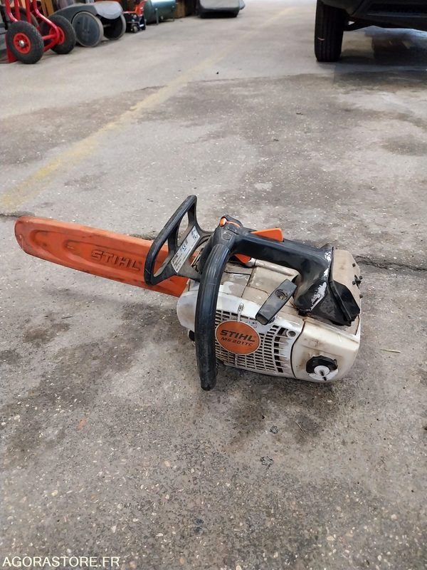 LOT de 3 tronçonneuses STIHL / - Садовое оборудование: фото 3 LOT de 3 tronçonneuses STIHL / - Садовое оборудование: фото 3