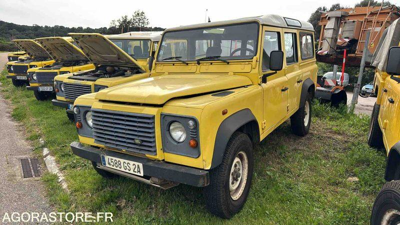 Land Rover Defender - 2006 - 131500kms - 4588GS2A - Внедорожник: фото 1 Land Rover Defender - 2006 - 131500kms - 4588GS2A - Внедорожник: фото 1