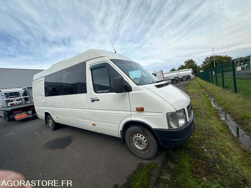 9 PLACES VOLKSWAGEN LT 35 TDI L3 H2 AIR CLIM - Лёгкий коммерческий автомобиль: фото 5 9 PLACES VOLKSWAGEN LT 35 TDI L3 H2 AIR CLIM - Лёгкий коммерческий автомобиль: фото 5