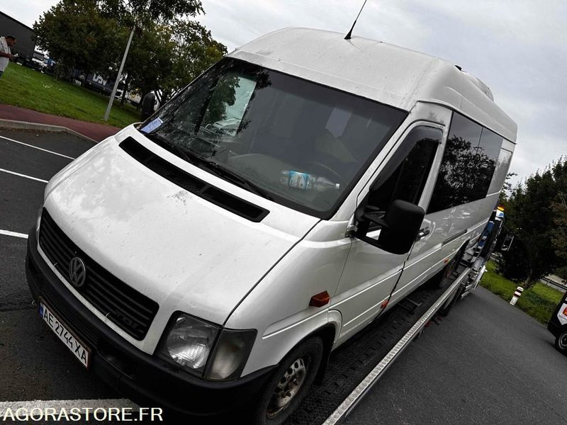 9 PLACES VOLKSWAGEN LT 35 TDI L3 H2 AIR CLIM - Лёгкий коммерческий автомобиль: фото 2 9 PLACES VOLKSWAGEN LT 35 TDI L3 H2 AIR CLIM - Лёгкий коммерческий автомобиль: фото 2