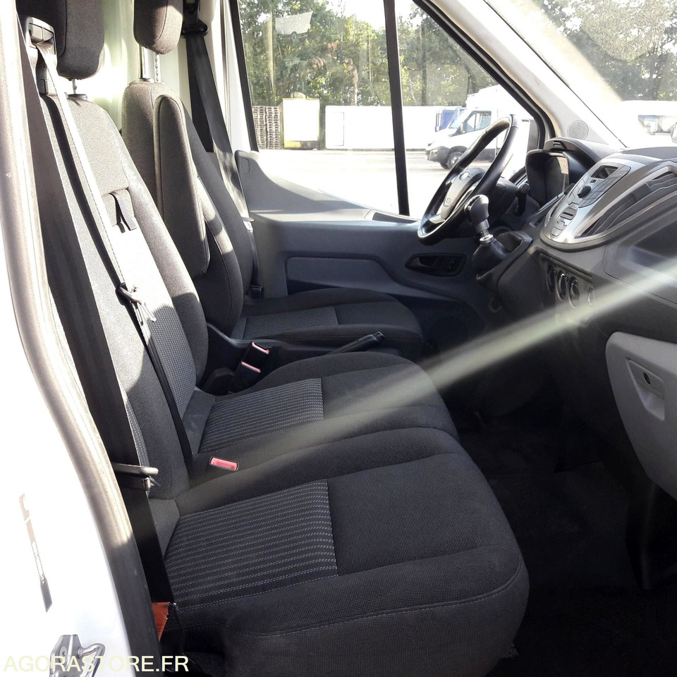 Лёгкий коммерческий автомобиль FORD TRANSIT CHASSIS CABINE- 2019- 113100KM: фото 7