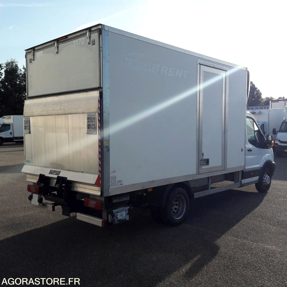 Лёгкий коммерческий автомобиль FORD TRANSIT CHASSIS CABINE- 2019- 113100KM: фото 10