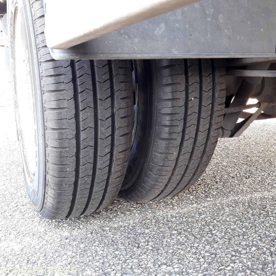 Лёгкий коммерческий автомобиль FORD TRANSIT CHASSIS CABINE- 2019- 113100KM: фото 11