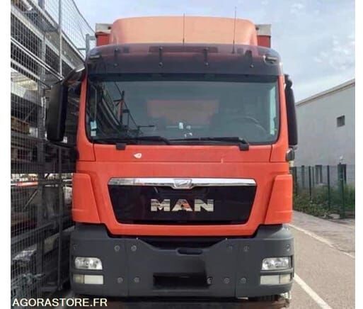 MAN 26.400 - Тентованный грузовик: фото 1 MAN 26.400 - Тентованный грузовик: фото 1