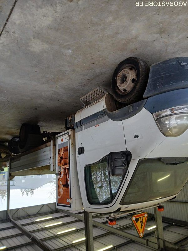 MASCOTT RENAULT BENNE - Малотоннажный самосвал: фото 1 MASCOTT RENAULT BENNE - Малотоннажный самосвал: фото 1