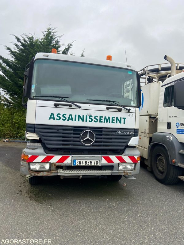 MERCEDES ACTROS 2031 HUWER 2001 (300000Km ) NON ROULANT EXPORT UNIQUEMENT - Ассенизатор: фото 1 MERCEDES ACTROS 2031 HUWER 2001 (300000Km ) NON ROULANT EXPORT UNIQUEMENT - Ассенизатор: фото 1
