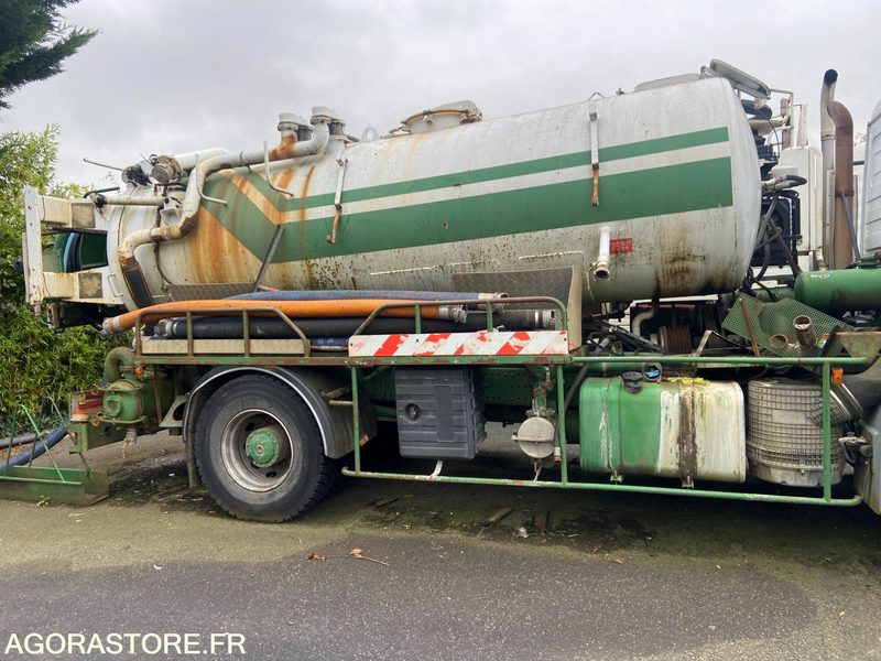 MERCEDES ACTROS 2031 HUWER 2001 (300000Km ) NON ROULANT EXPORT UNIQUEMENT - Ассенизатор: фото 4 MERCEDES ACTROS 2031 HUWER 2001 (300000Km ) NON ROULANT EXPORT UNIQUEMENT - Ассенизатор: фото 4