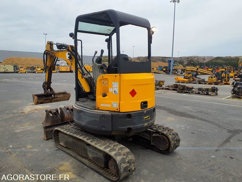 MINI PELLE BOBCAT E26 - 2018 - 2944 heures - Мини-экскаватор: фото 3 MINI PELLE BOBCAT E26 - 2018 - 2944 heures - Мини-экскаватор: фото 3