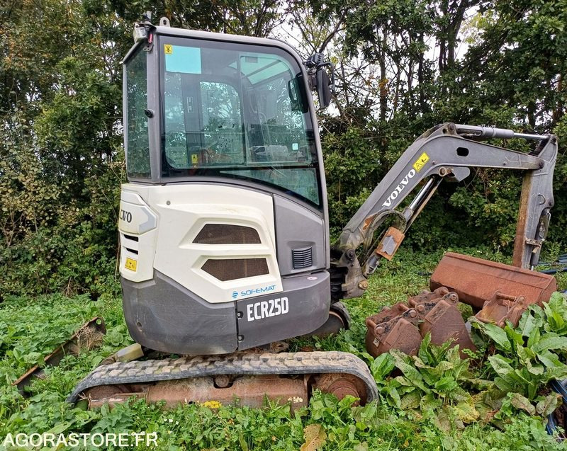 MINI PELLE VOLVO ECR 25 D 2T5 - 2015 - Экскаватор: фото 1 MINI PELLE VOLVO ECR 25 D 2T5 - 2015 - Экскаватор: фото 1