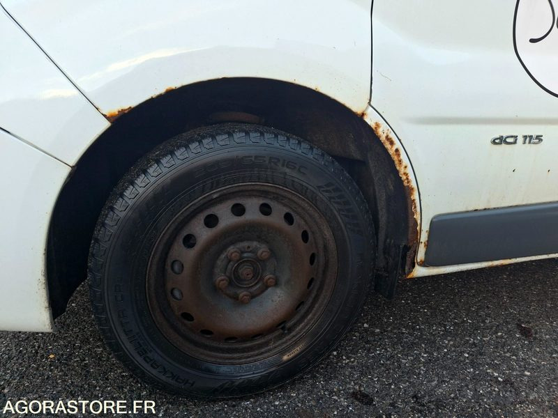 MINIBUS RENAULT TRAFIC - Микроавтобус, Пассажирский фургон: фото 3 MINIBUS RENAULT TRAFIC - Микроавтобус, Пассажирский фургон: фото 3