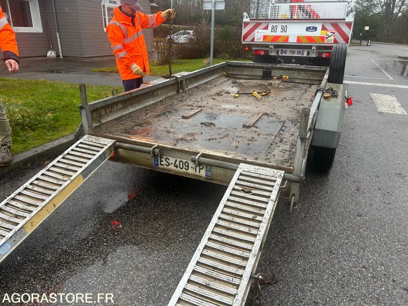 MINIPELLE JCB 2T8 4380H + REMORQUE 3T5 YSM + GODETS + BRH 240KG - Мини-экскаватор: фото 5 MINIPELLE JCB 2T8 4380H + REMORQUE 3T5 YSM + GODETS + BRH 240KG - Мини-экскаватор: фото 5