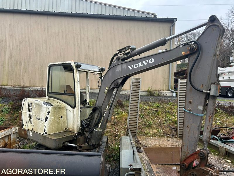 MINIPELLE VOLVO EC35 41002001 / NE FONCTIONNE PAS - Экскаватор: фото 4 MINIPELLE VOLVO EC35 41002001 / NE FONCTIONNE PAS - Экскаватор: фото 4
