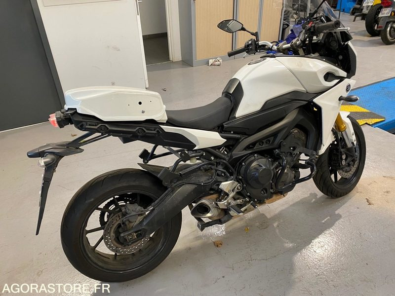MOTO YAMAHA MT09 - Мотоцикл: фото 4 MOTO YAMAHA MT09 - Мотоцикл: фото 4