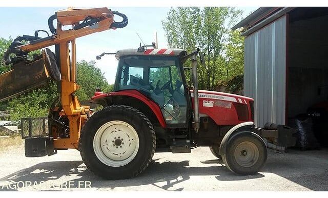 Massey Ferguson 6445 - Трактор: фото 5 Massey Ferguson 6445 - Трактор: фото 5