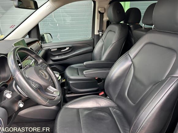 Mercedes-Benz CLASSE V - Микроавтобус, Пассажирский фургон: фото 5 Mercedes-Benz CLASSE V - Микроавтобус, Пассажирский фургон: фото 5